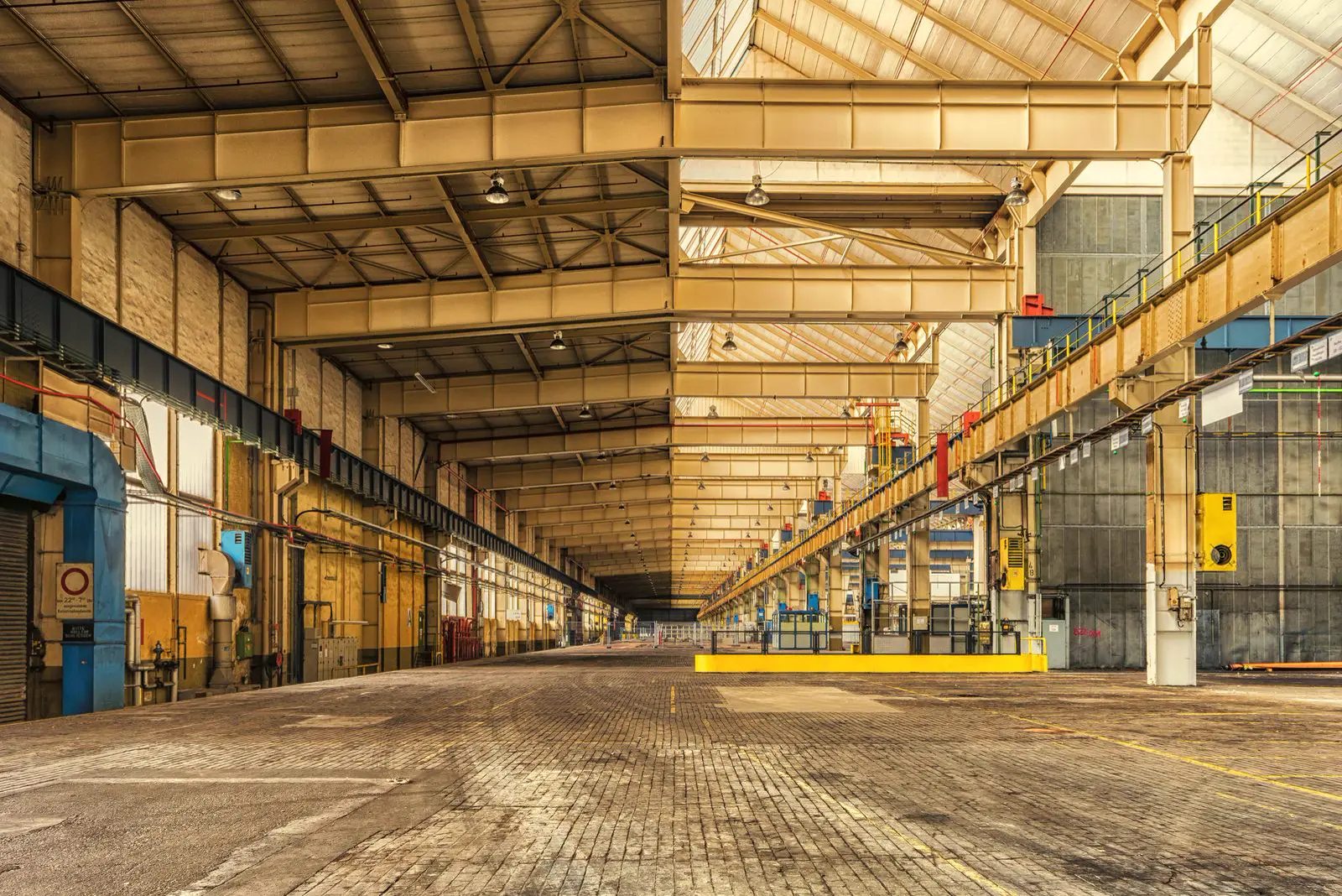 Estructura industrial moderna, dirección y gerencia de obra